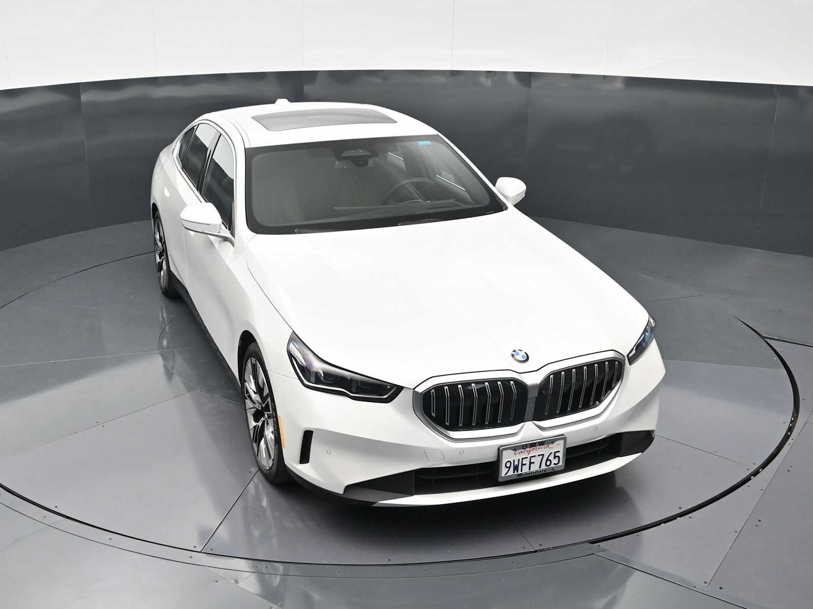 2026 BMW 5 Series 530i - Photo 18