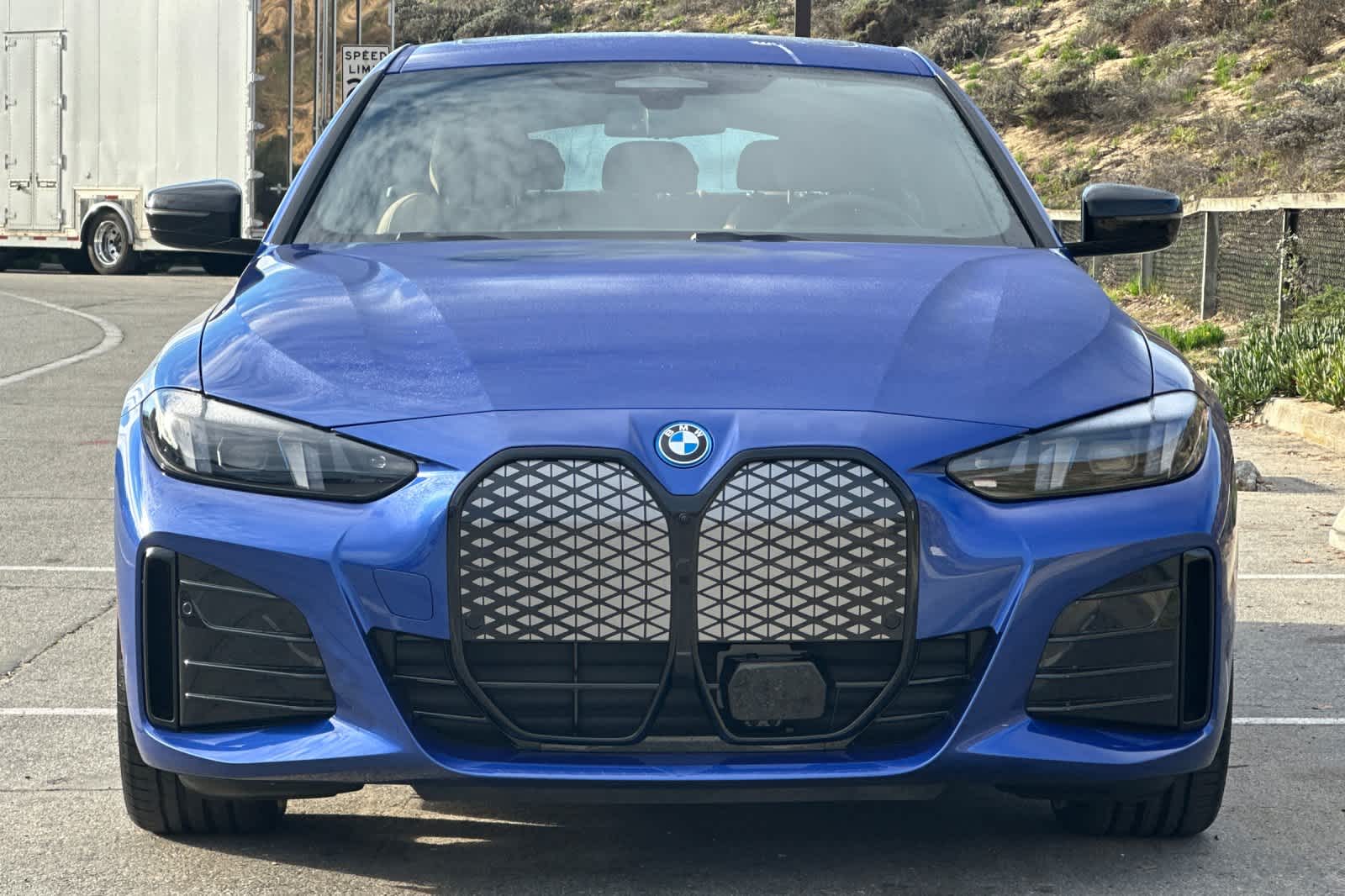 Thumbnail: 2025 BMW i4 - 10