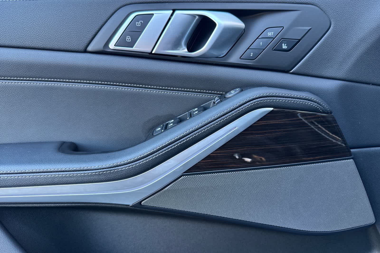 Thumbnail: 2021 BMW X5 - 12