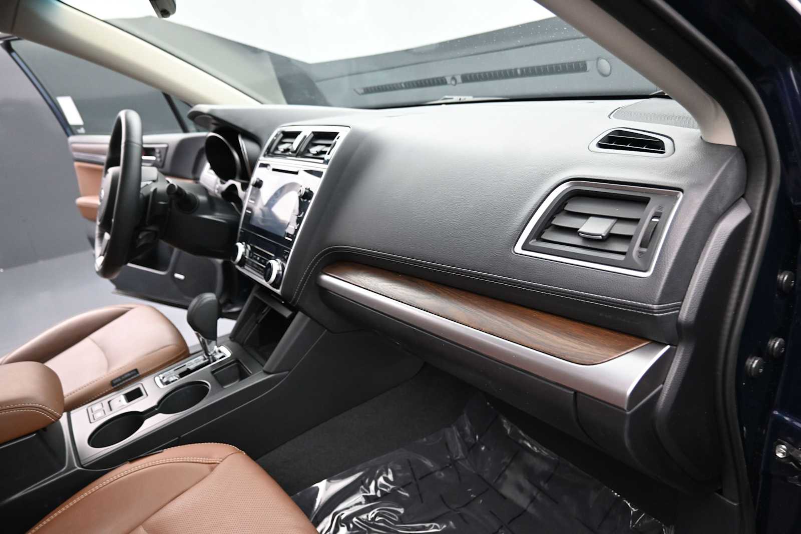 2018 Subaru Outback Touring - Photo 16