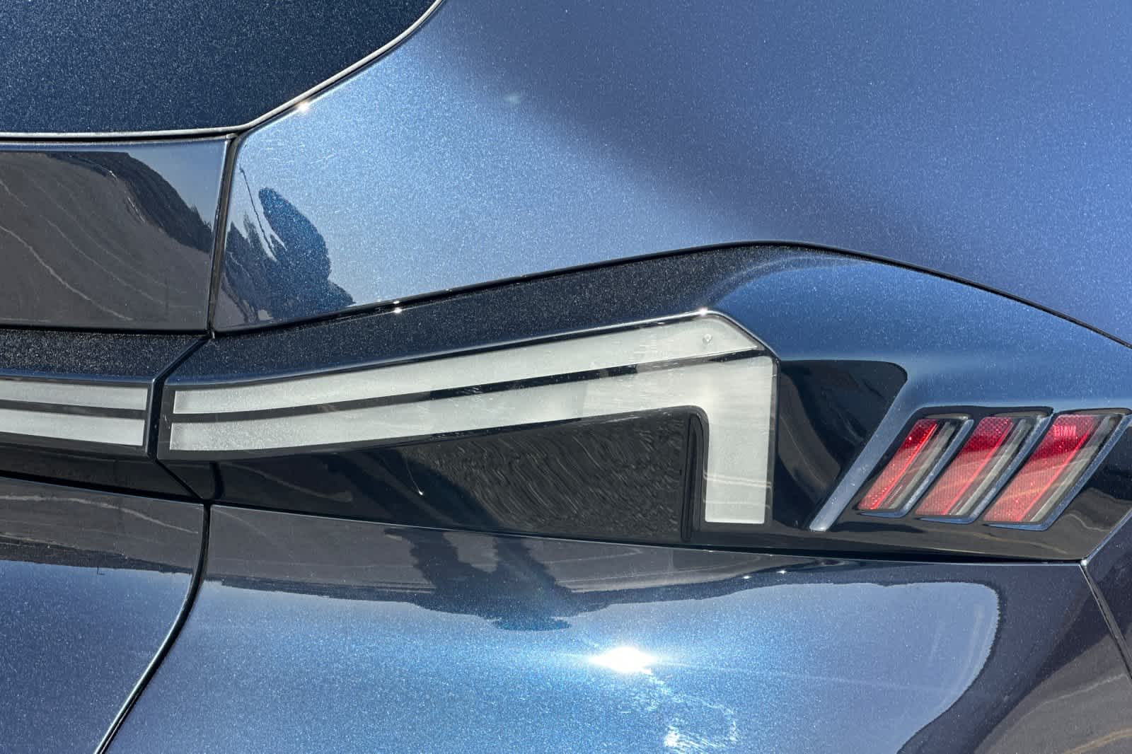 Thumbnail: 2026 BMW XM - 34