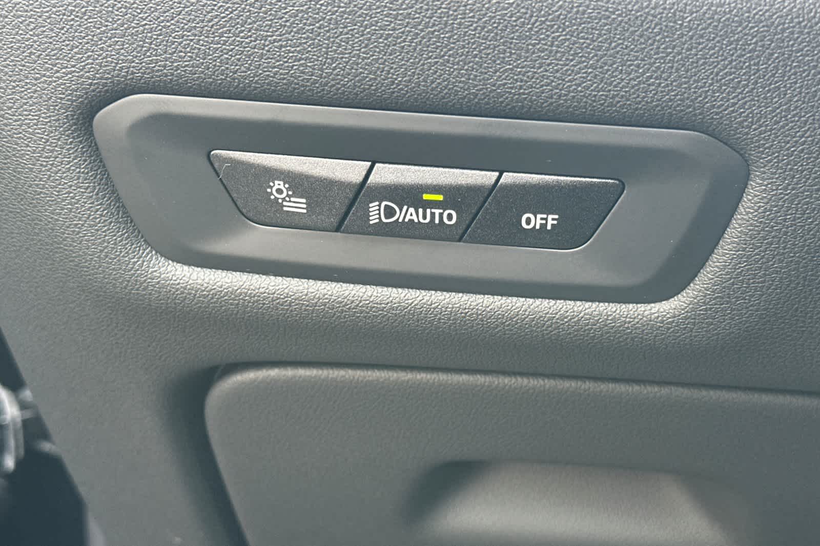 Thumbnail: 2026 BMW X6 - 32