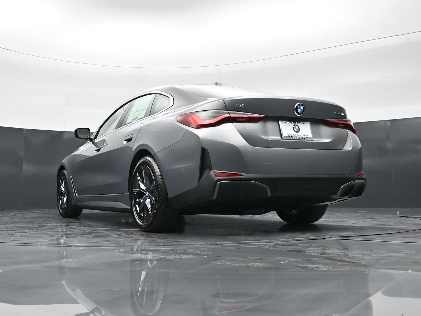 Thumbnail: 2026 BMW i4 - 31