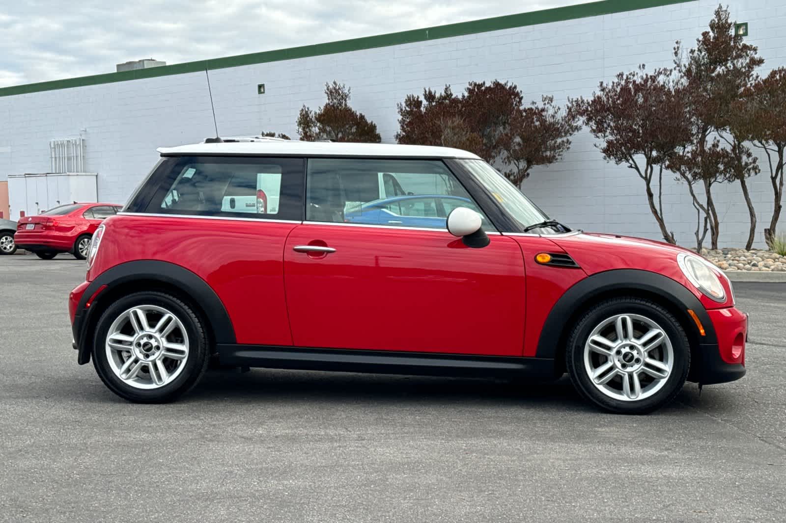 Thumbnail: 2013 MINI Cooper Hardtop - 6