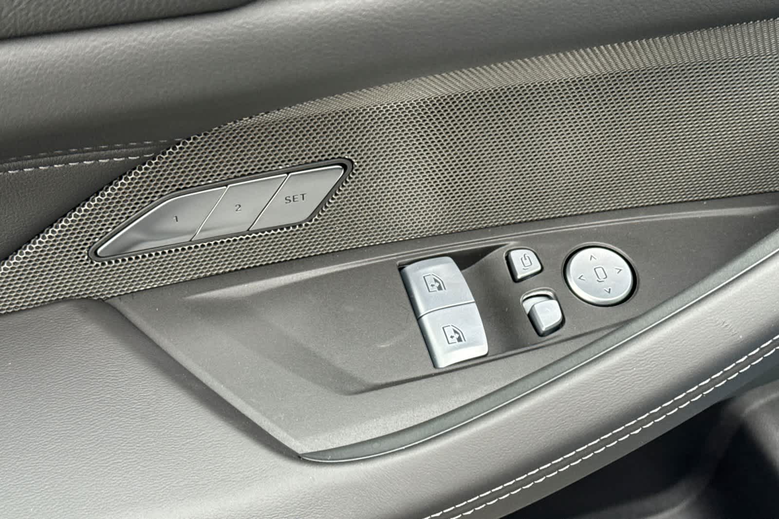 Thumbnail: 2026 BMW M4 - 14