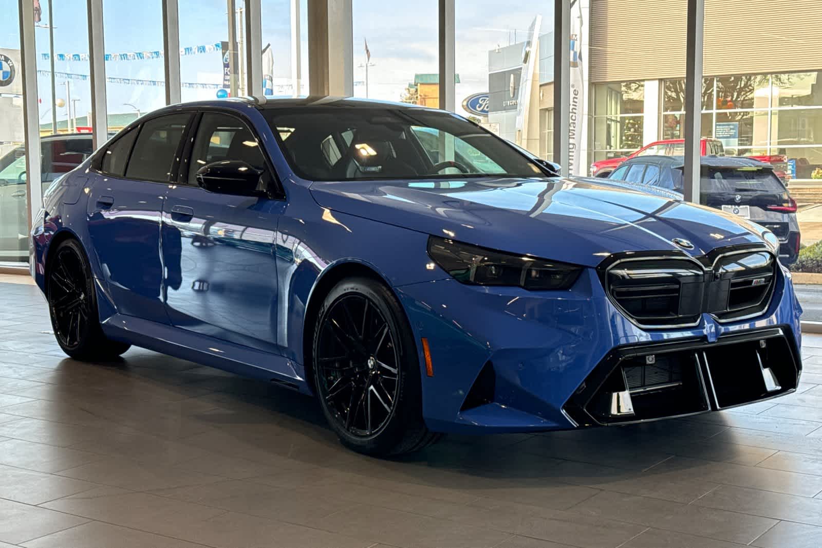 Thumbnail: 2026 BMW M5 - 9