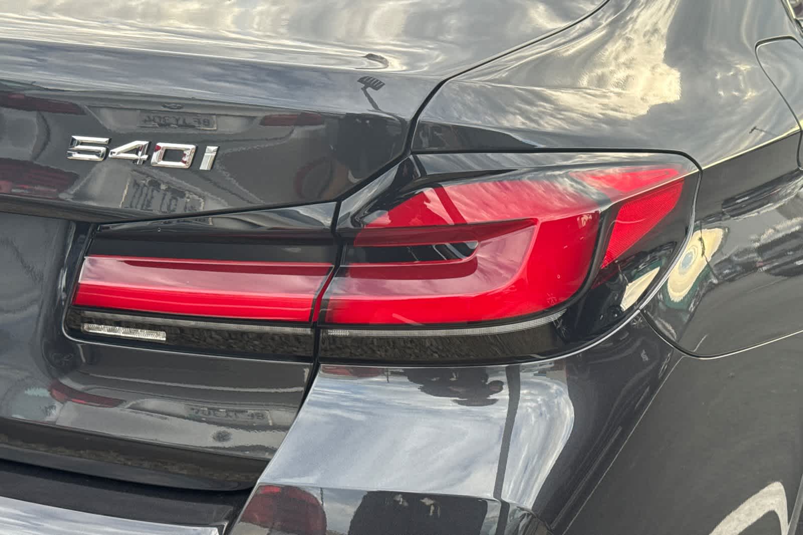 Thumbnail: 2021 BMW 5 Series - 16