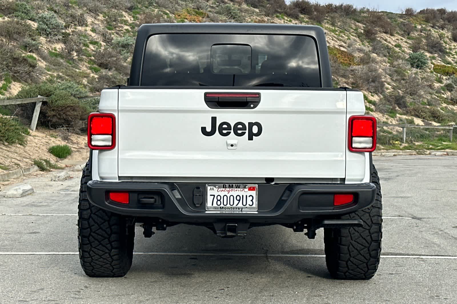 Thumbnail: 2023 Jeep Gladiator - 8