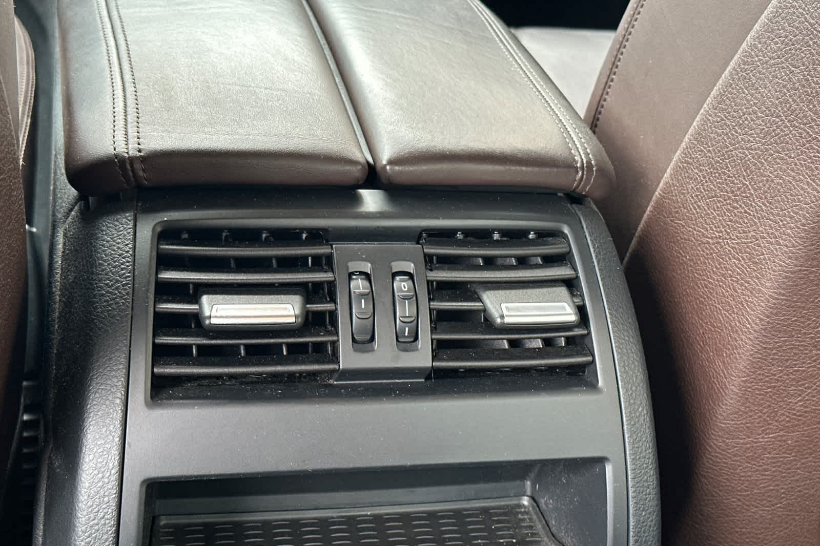 Thumbnail: 2014 BMW 5 Series - 14