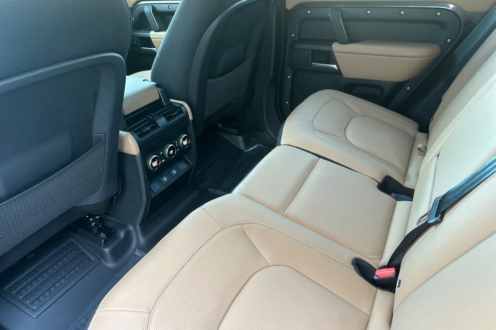 Used 2025 Land Rover Defender 110 V8 SUV