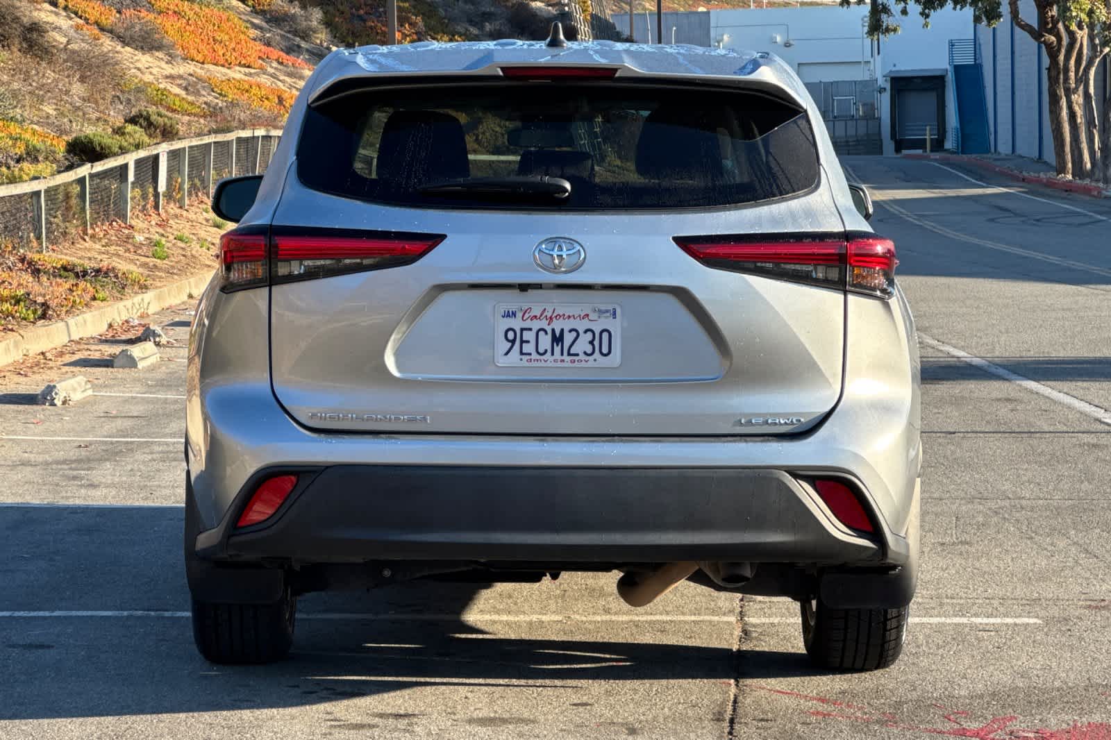 Thumbnail: 2023 Toyota Highlander - 8