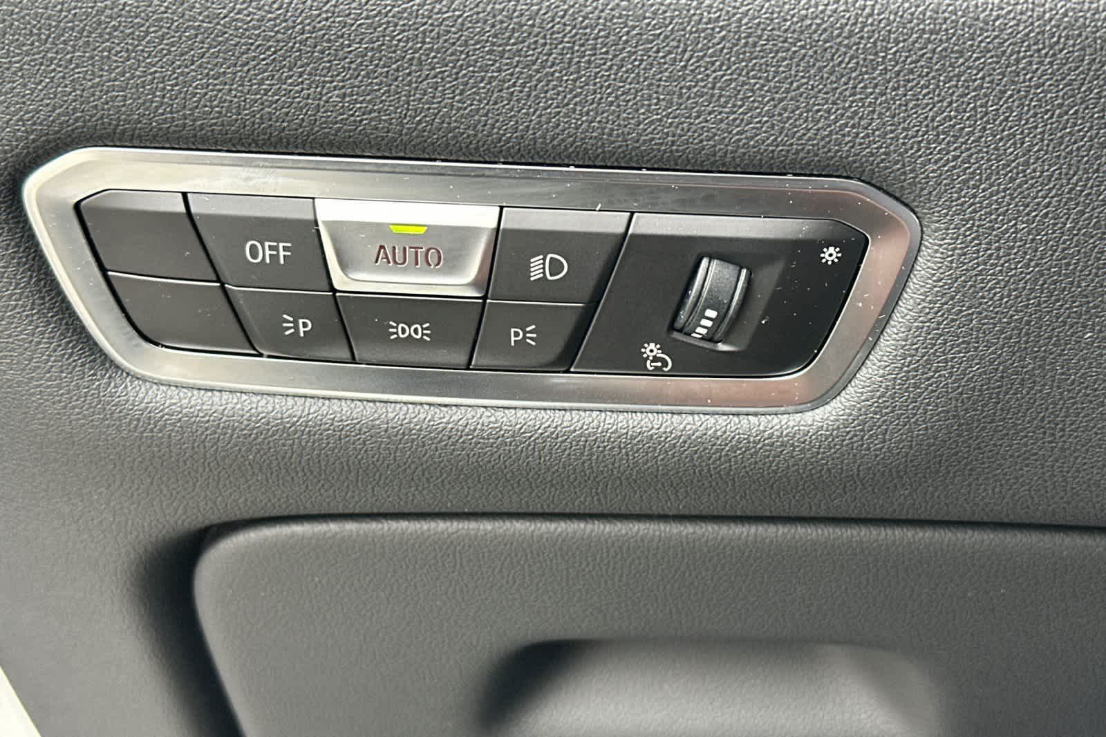 Thumbnail: 2023 BMW X5 - 30