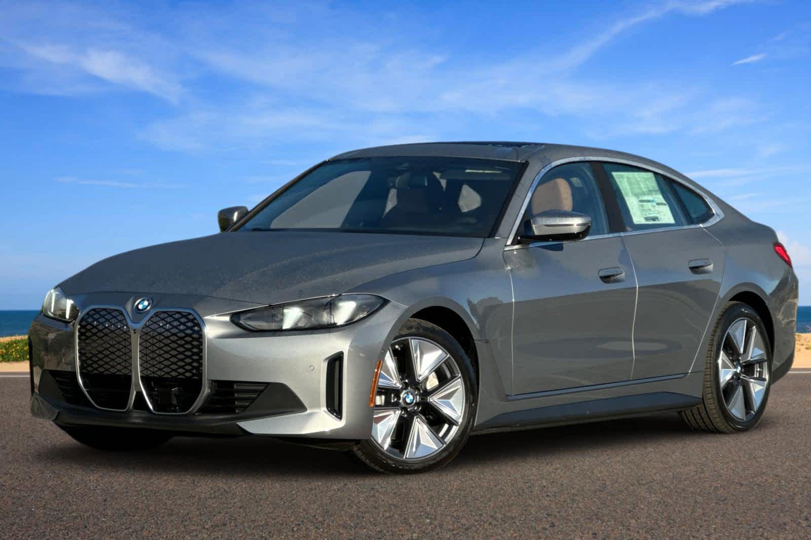 2025 BMW i4 40's photo