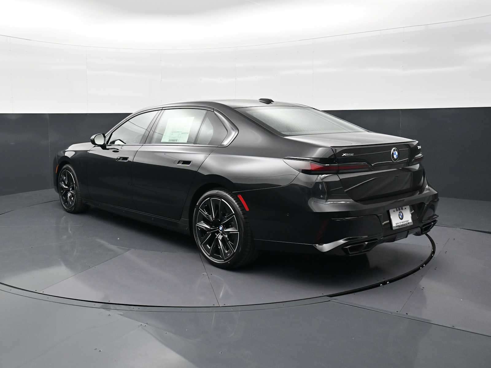 Thumbnail: 2026 BMW 7 Series - 7