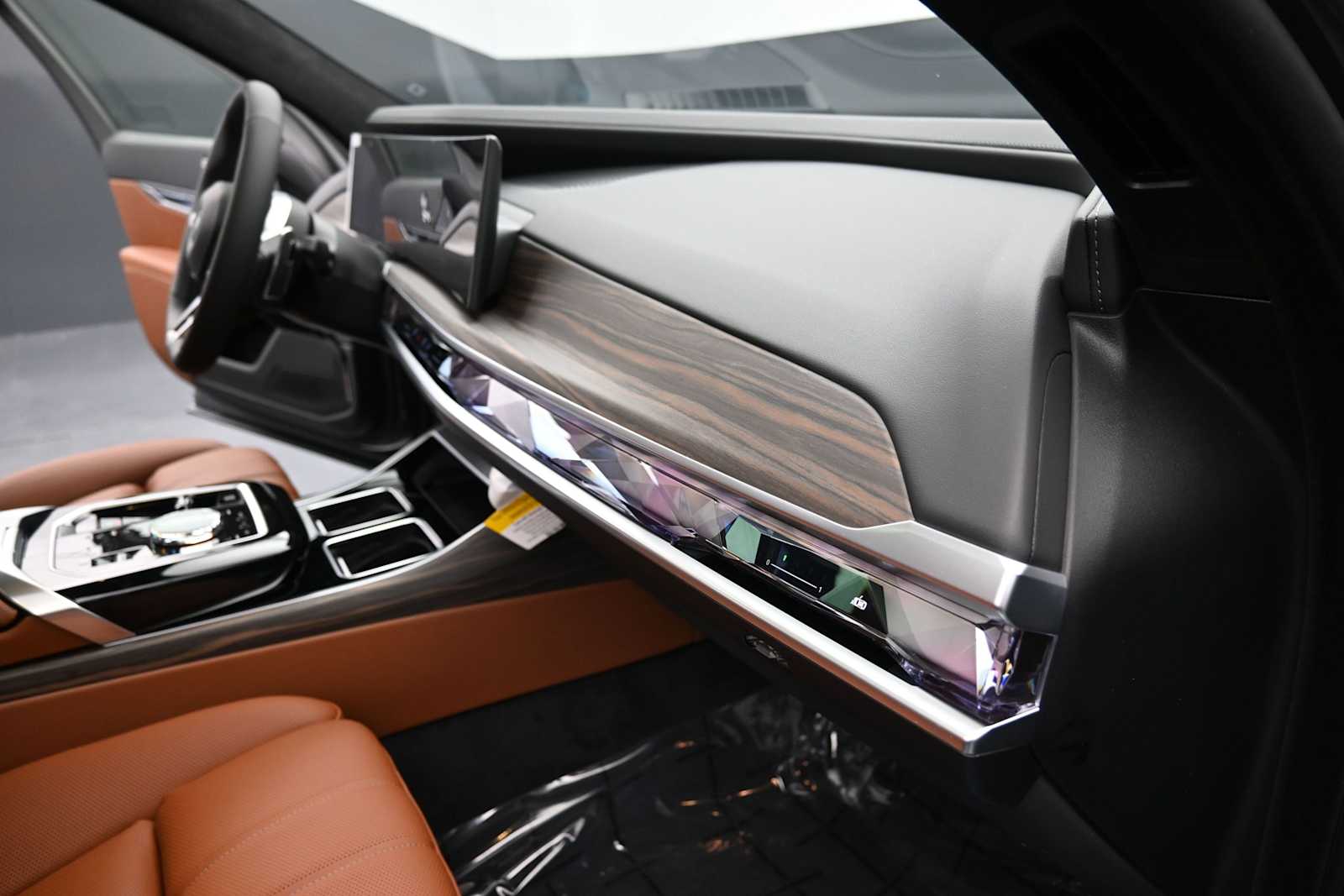 Thumbnail: 2026 BMW 7 Series - 16