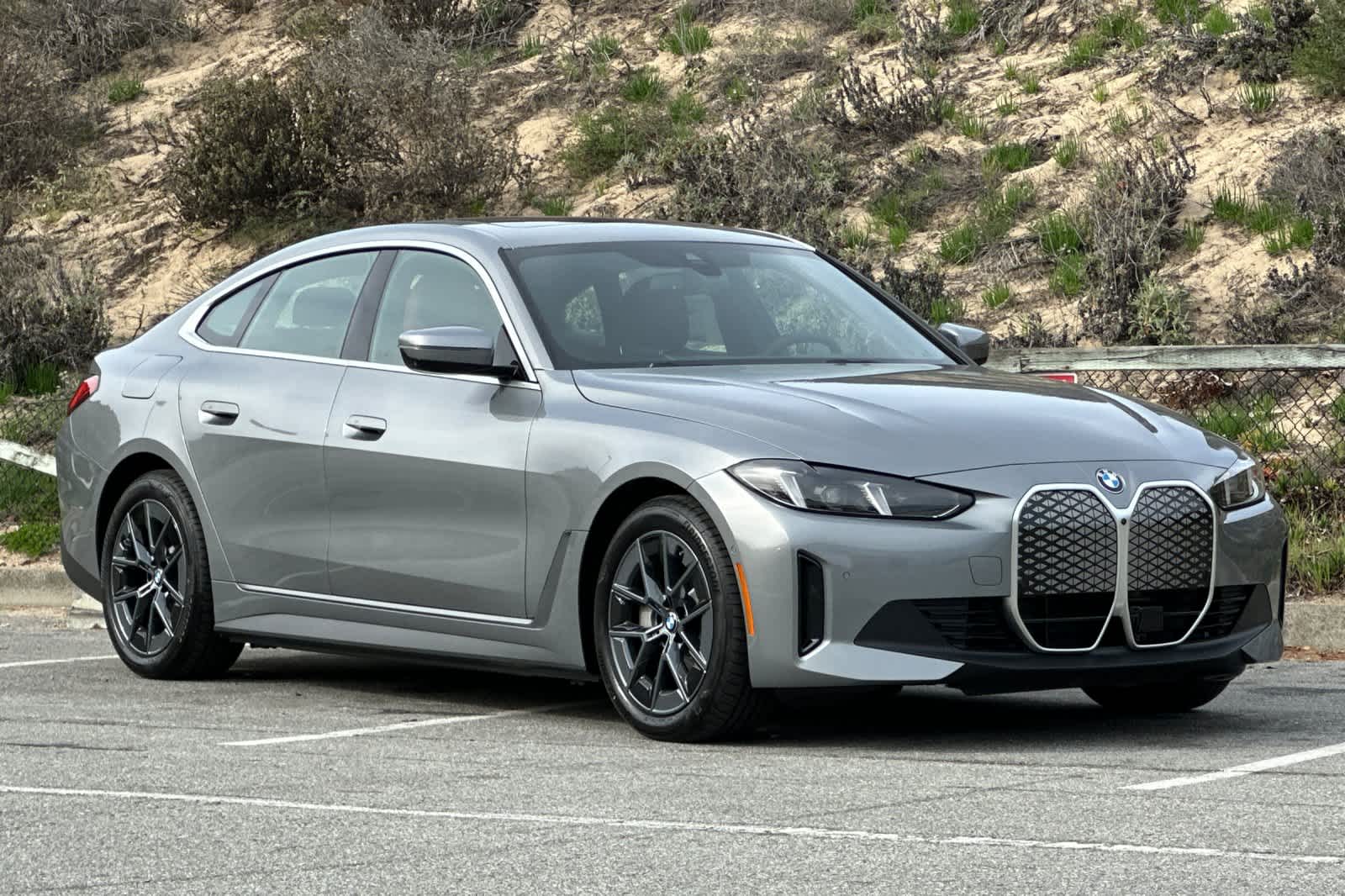 Thumbnail: 2026 BMW i4 - 9