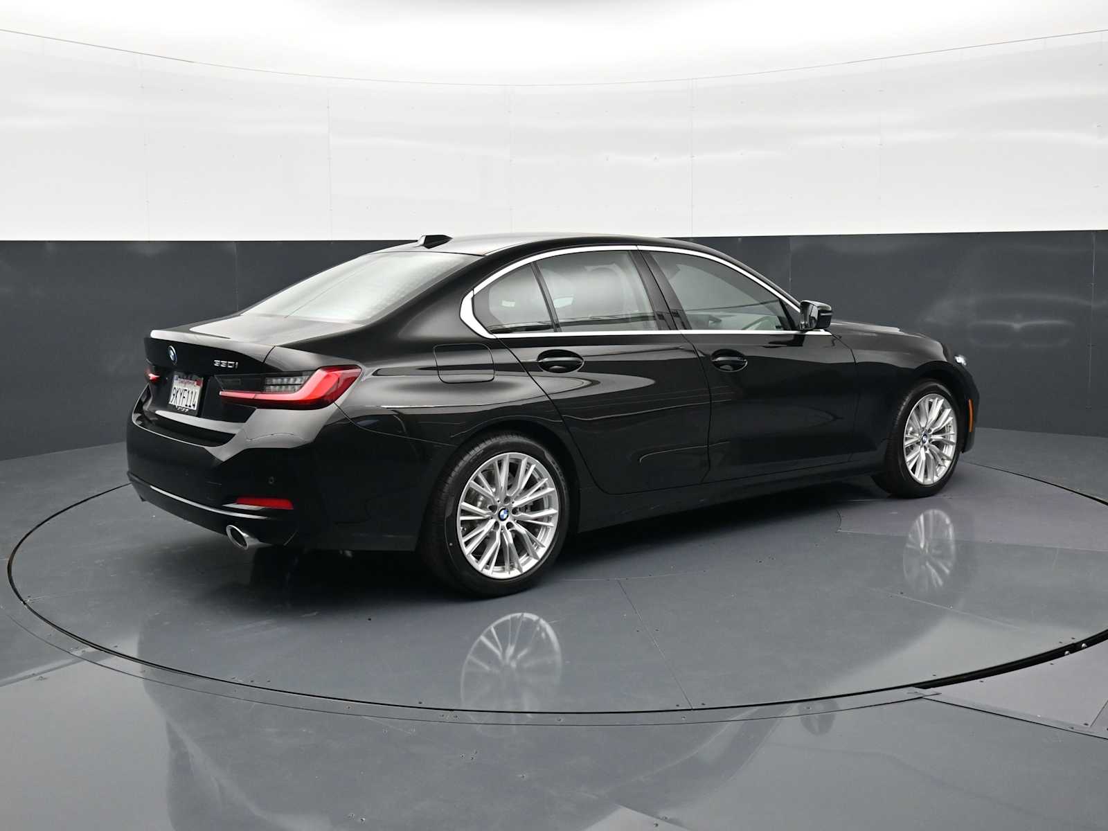 Thumbnail: 2024 BMW 3 Series - 5