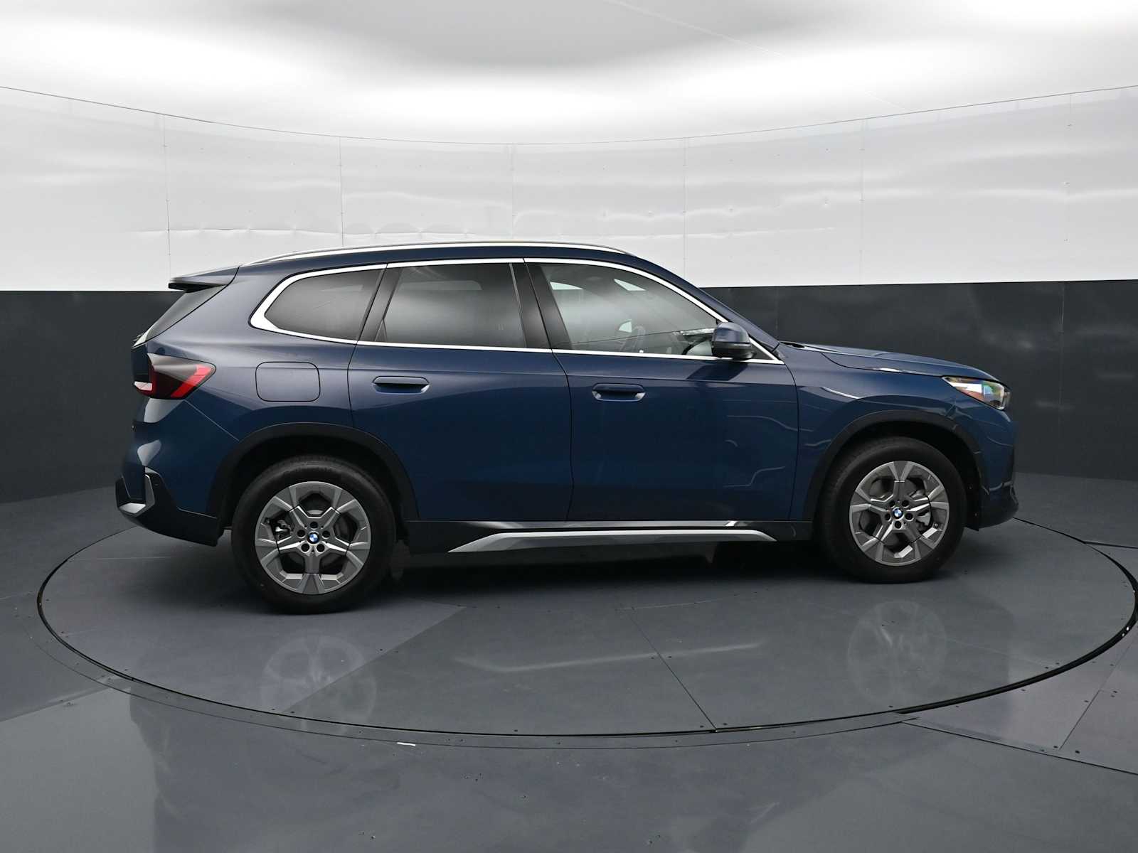 Thumbnail: 2026 BMW X1 - 4