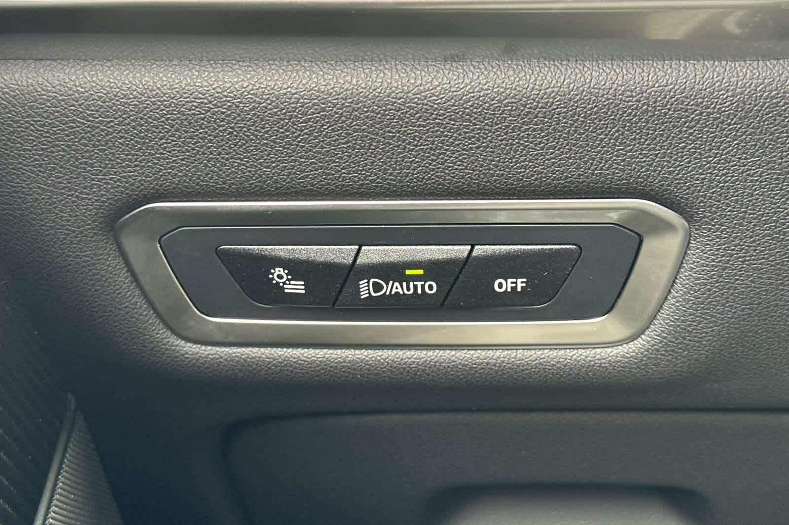 Thumbnail: 2025 BMW X7 - 30