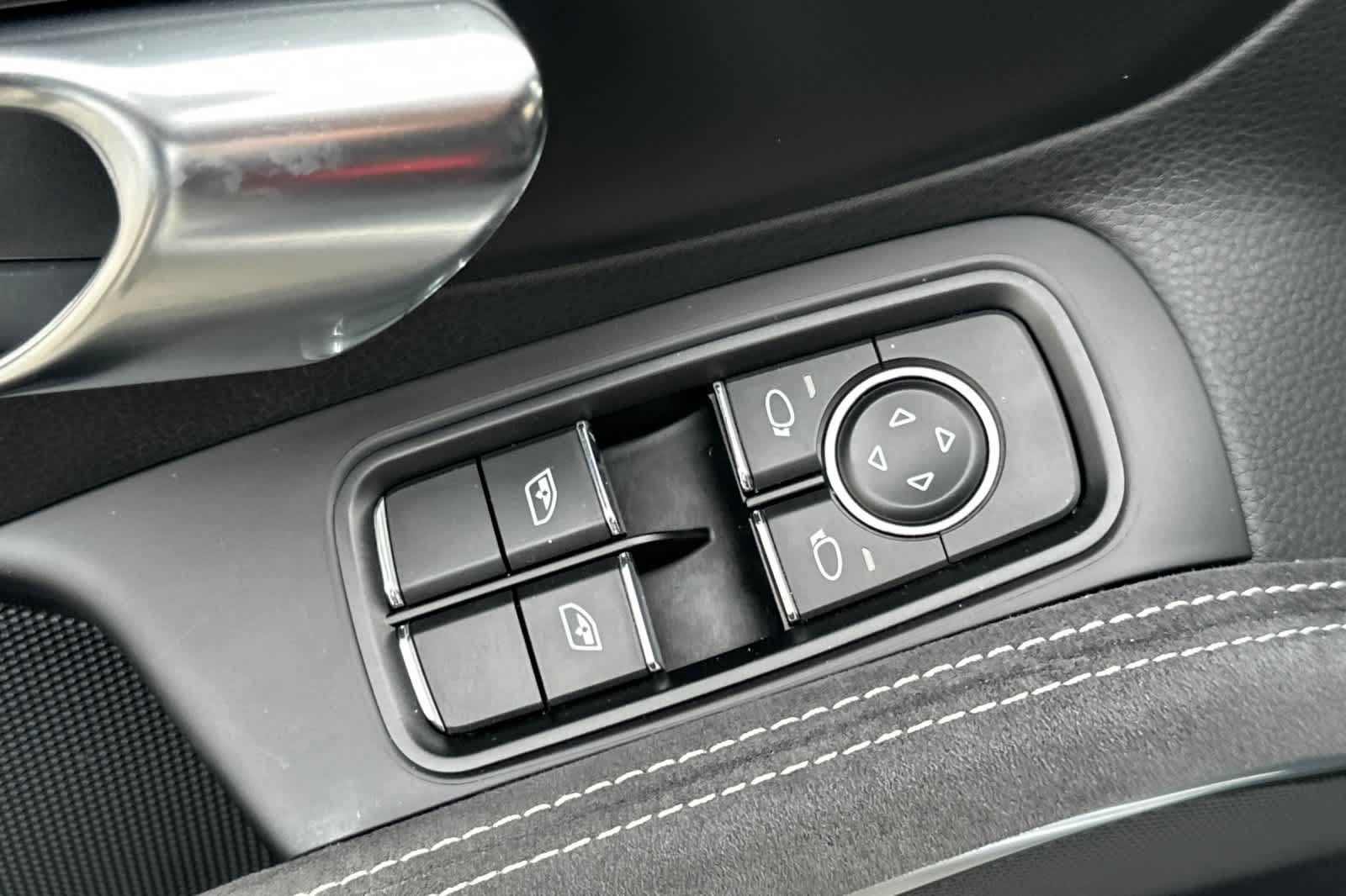 Thumbnail: 2016 Porsche 911 - 12