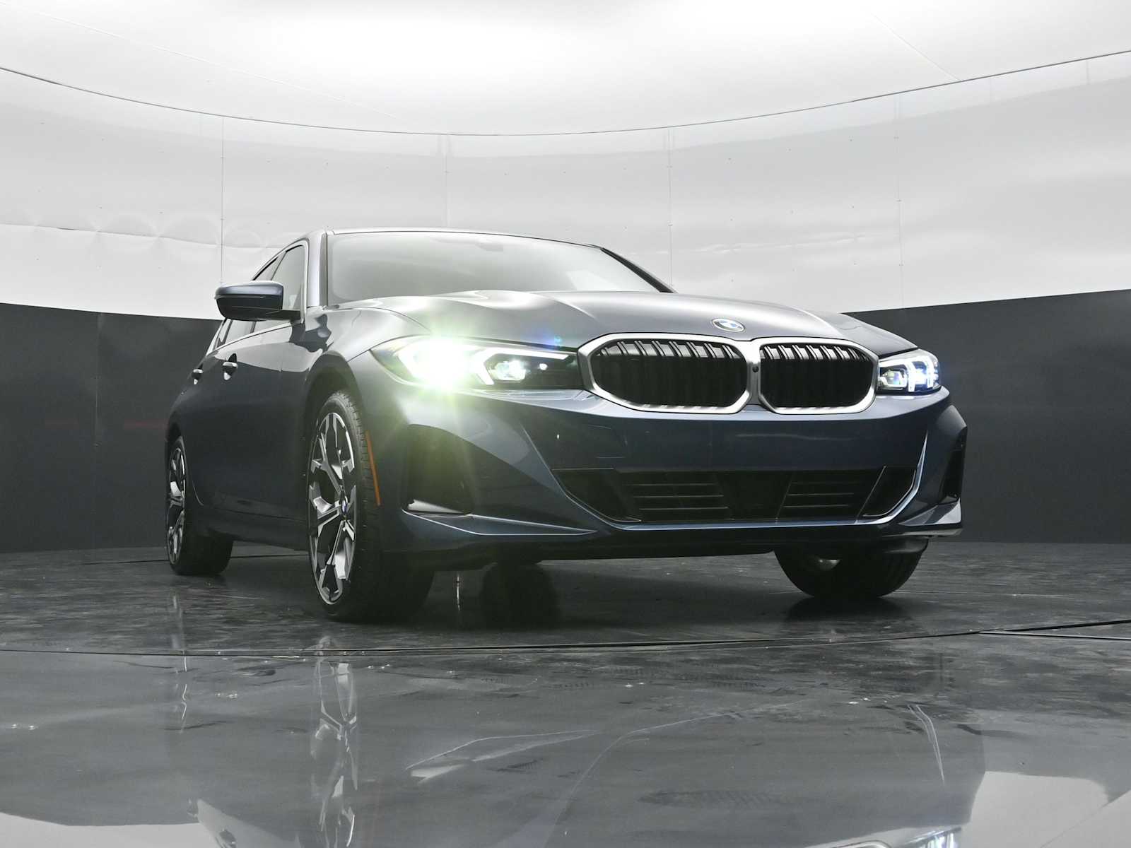 Thumbnail: 2026 BMW 3 Series - 27