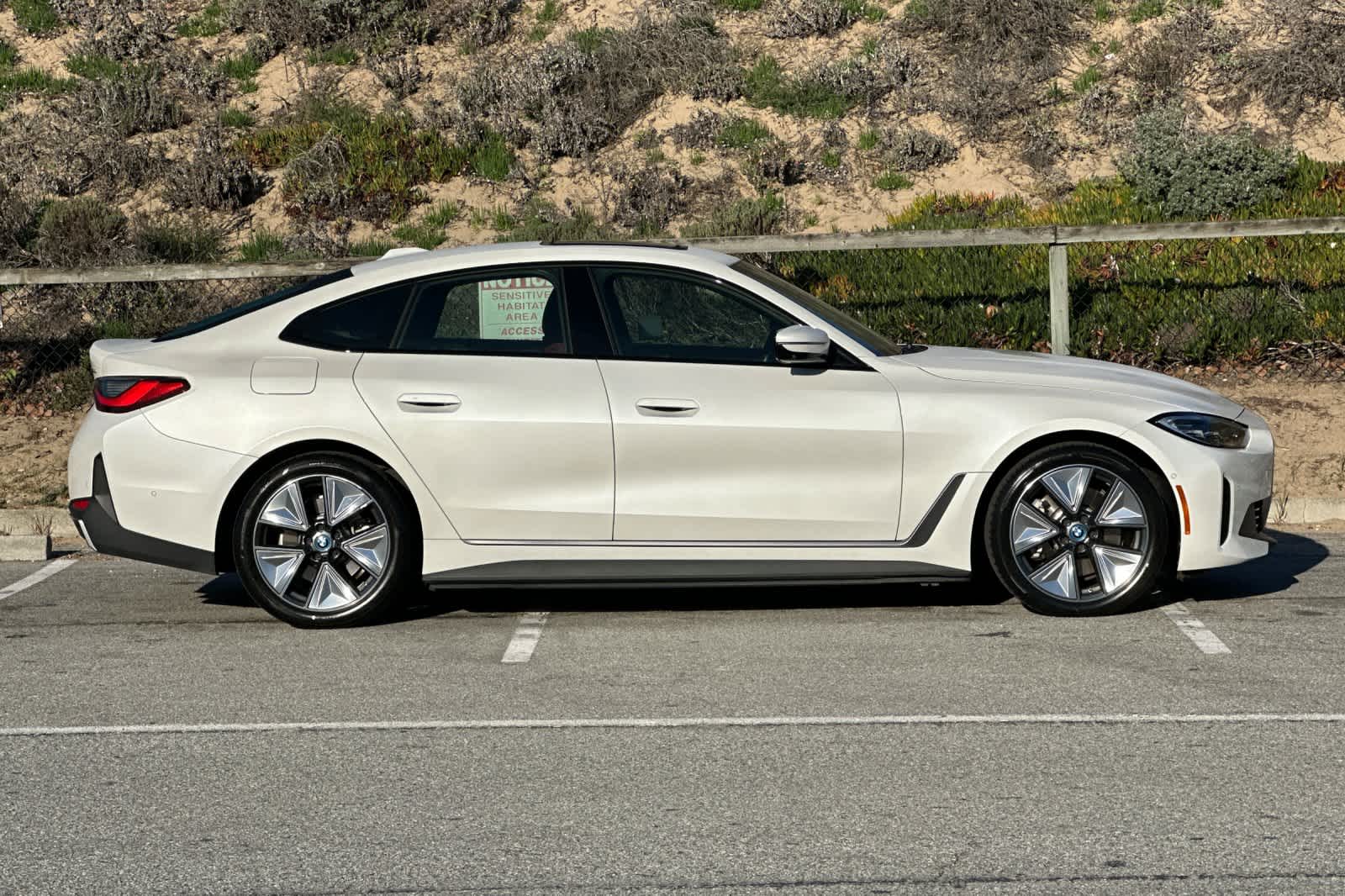 Thumbnail: 2023 BMW i4 - 6