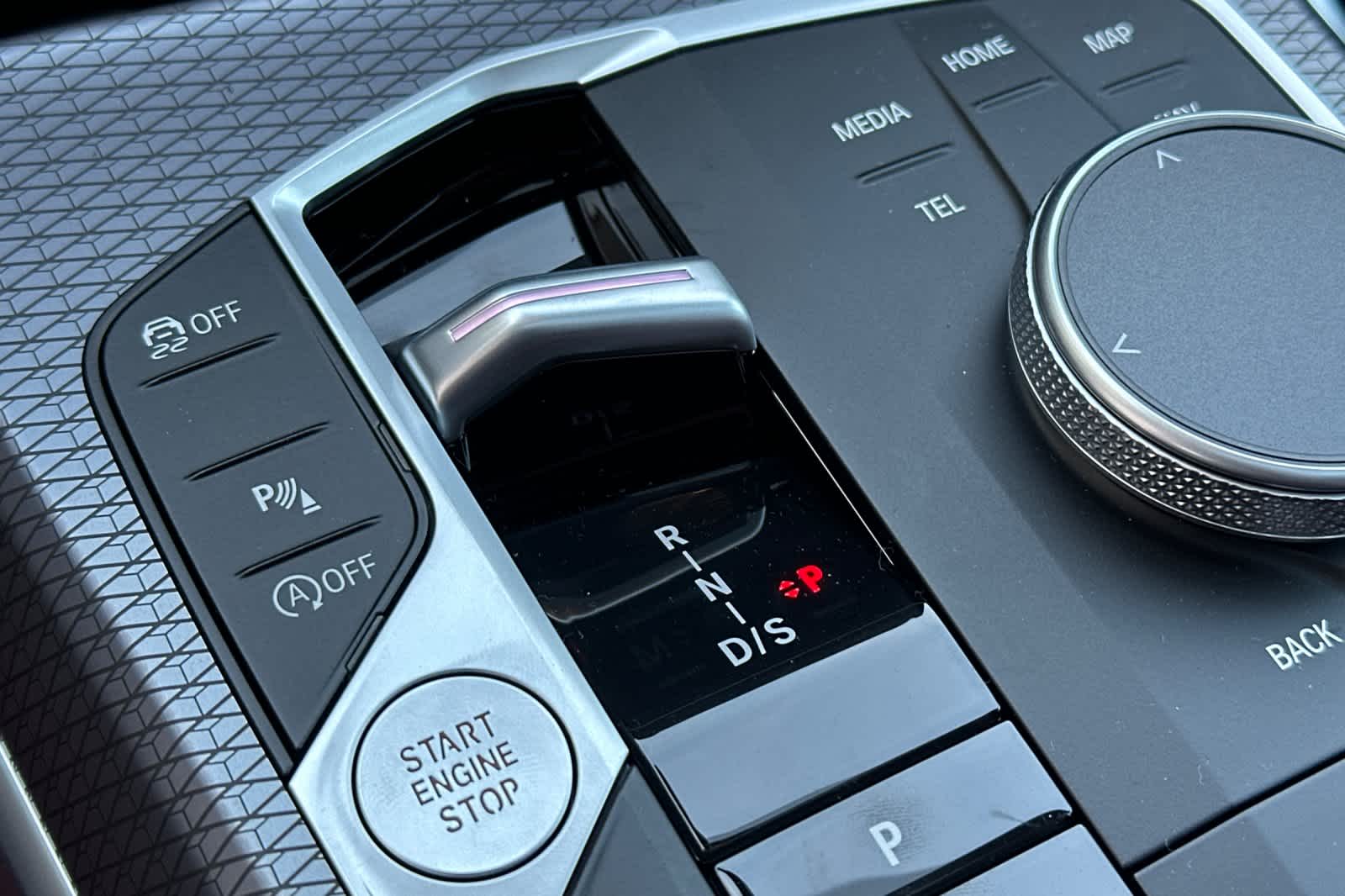 Thumbnail: 2026 BMW 3 Series - 25