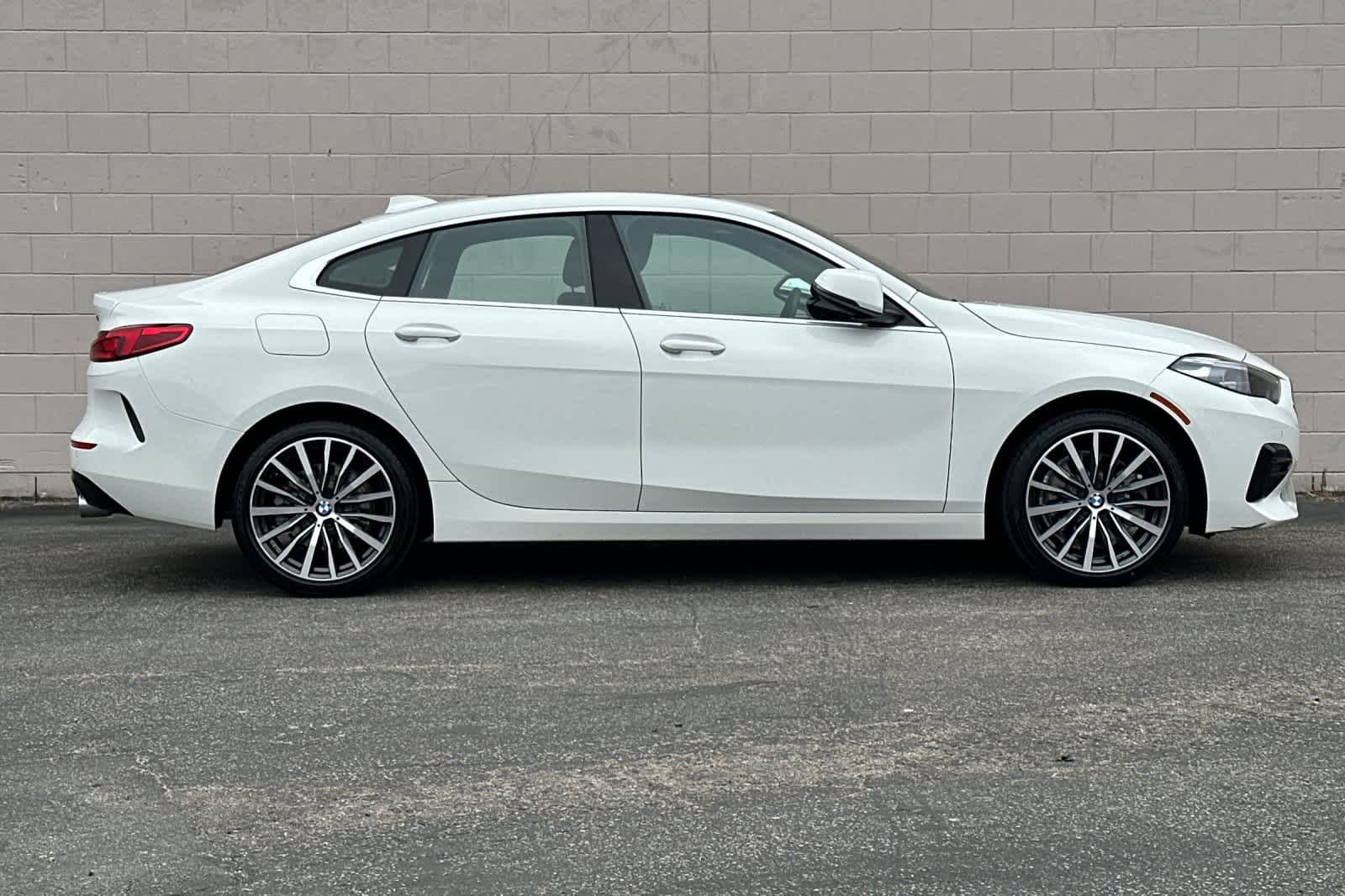 Thumbnail: 2022 BMW 2 Series - 6