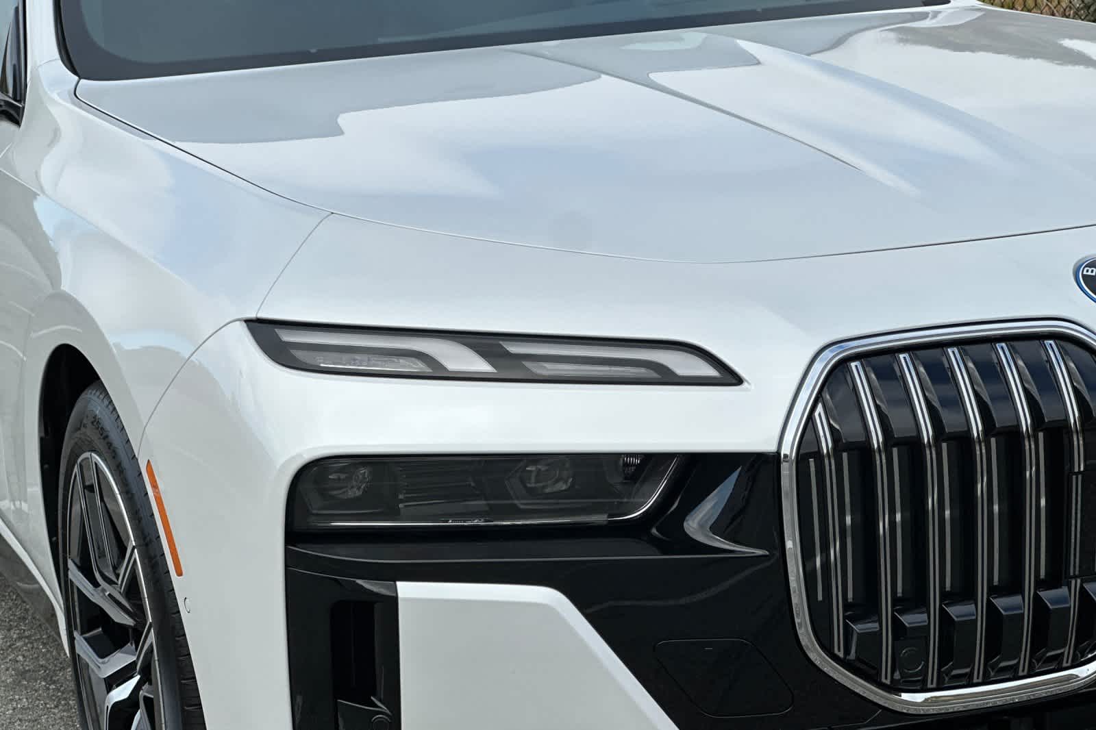 Thumbnail: 2025 BMW 7 Series - 32