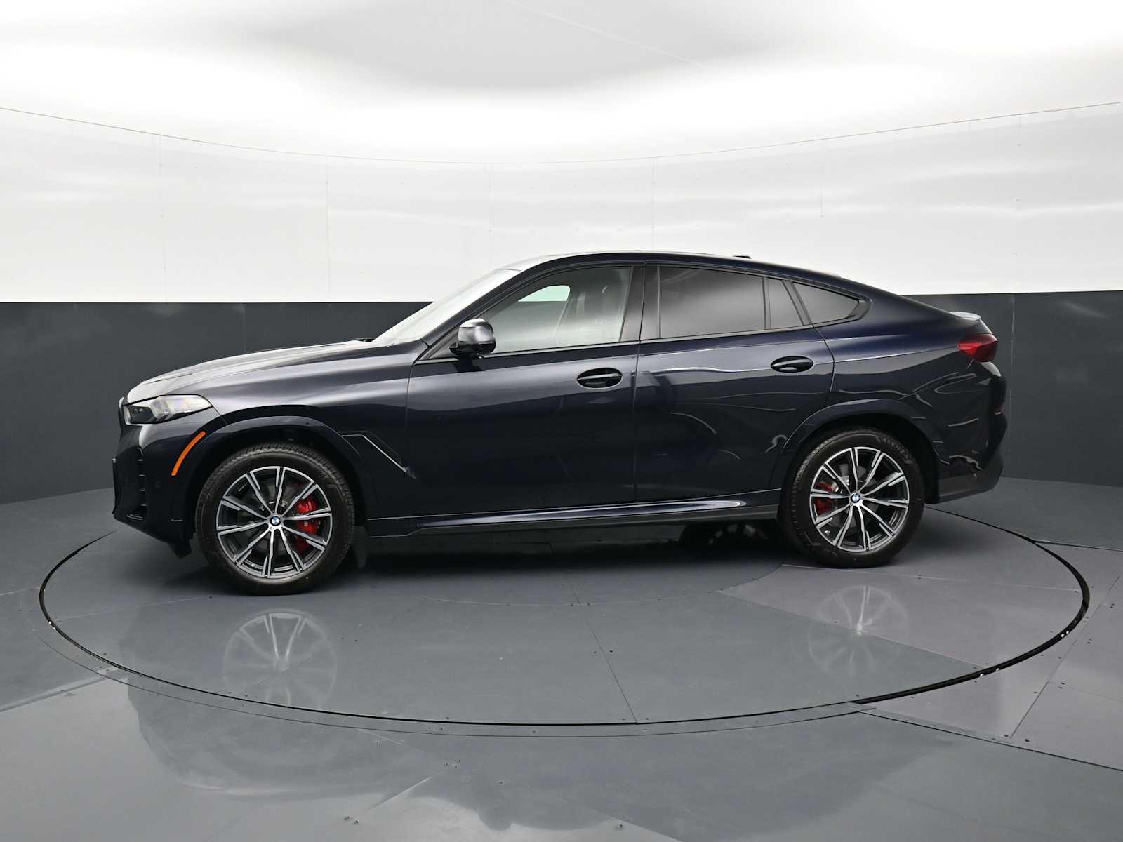 Thumbnail: 2026 BMW X6 - 8