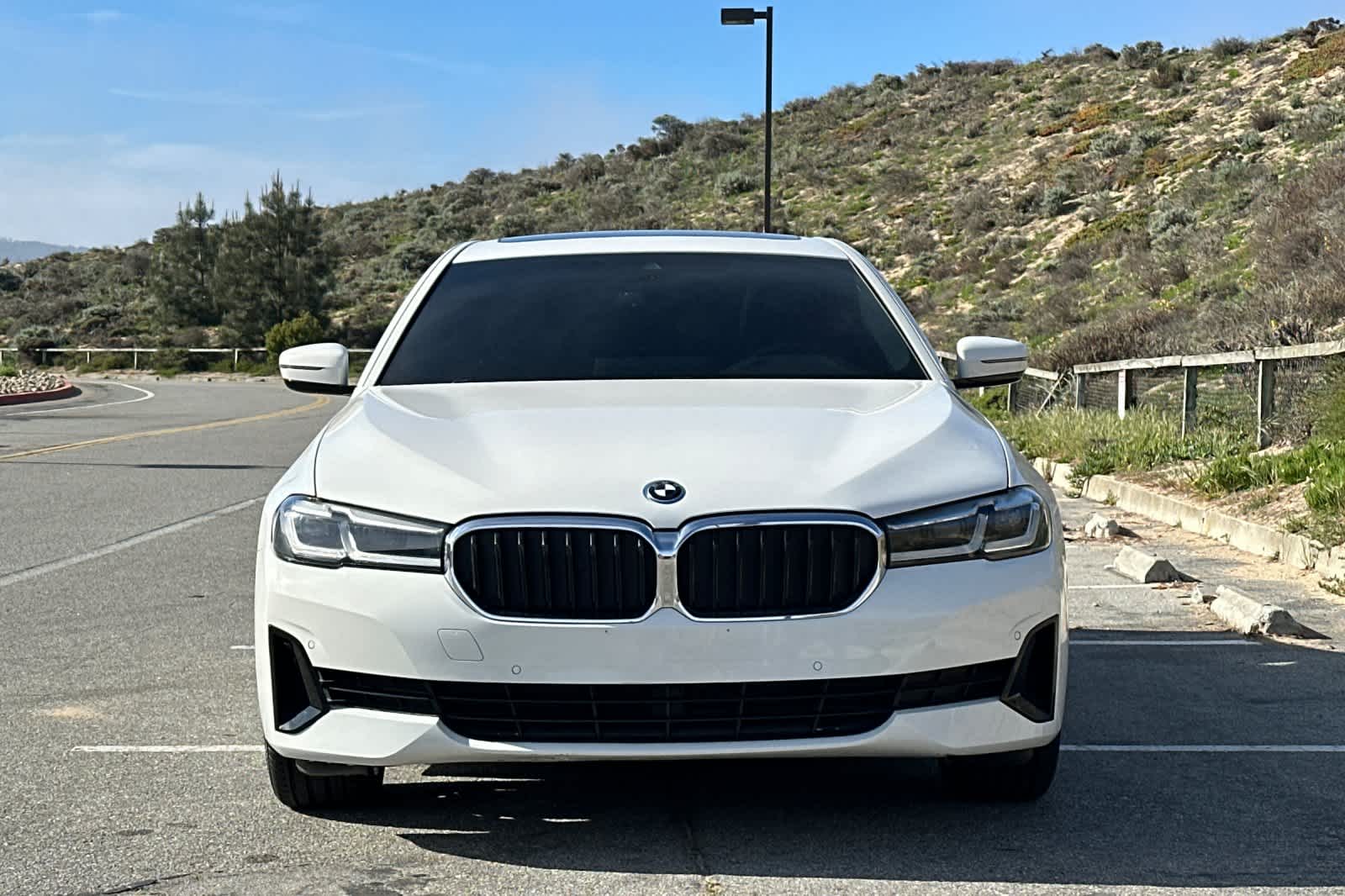 Thumbnail: 2023 BMW 5 Series - 11