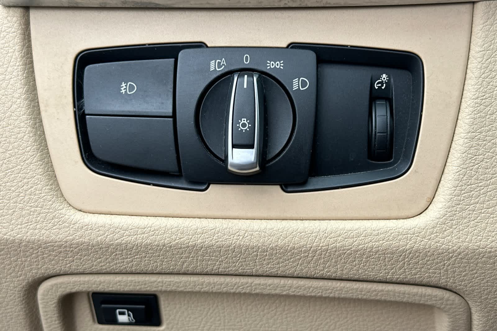 Thumbnail: 2017 BMW 3 Series - 30