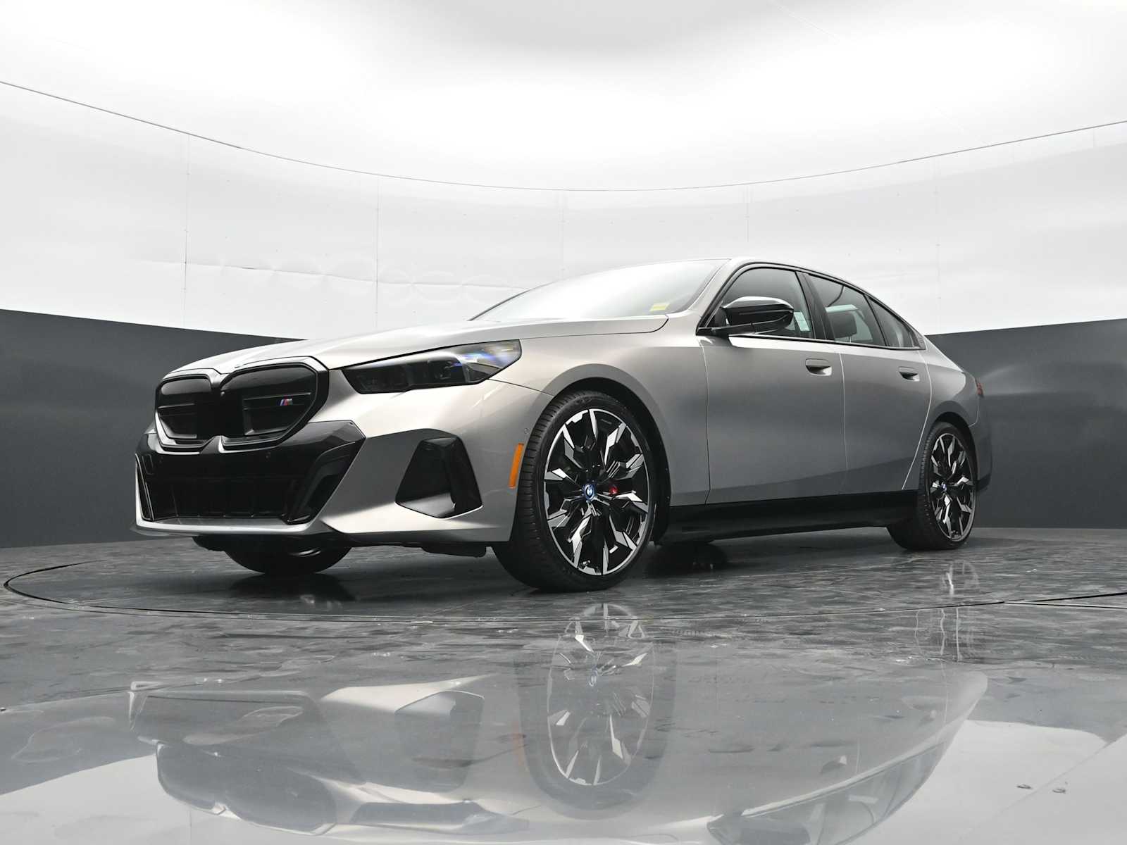 2024 BMW i5 M60 - Photo 25