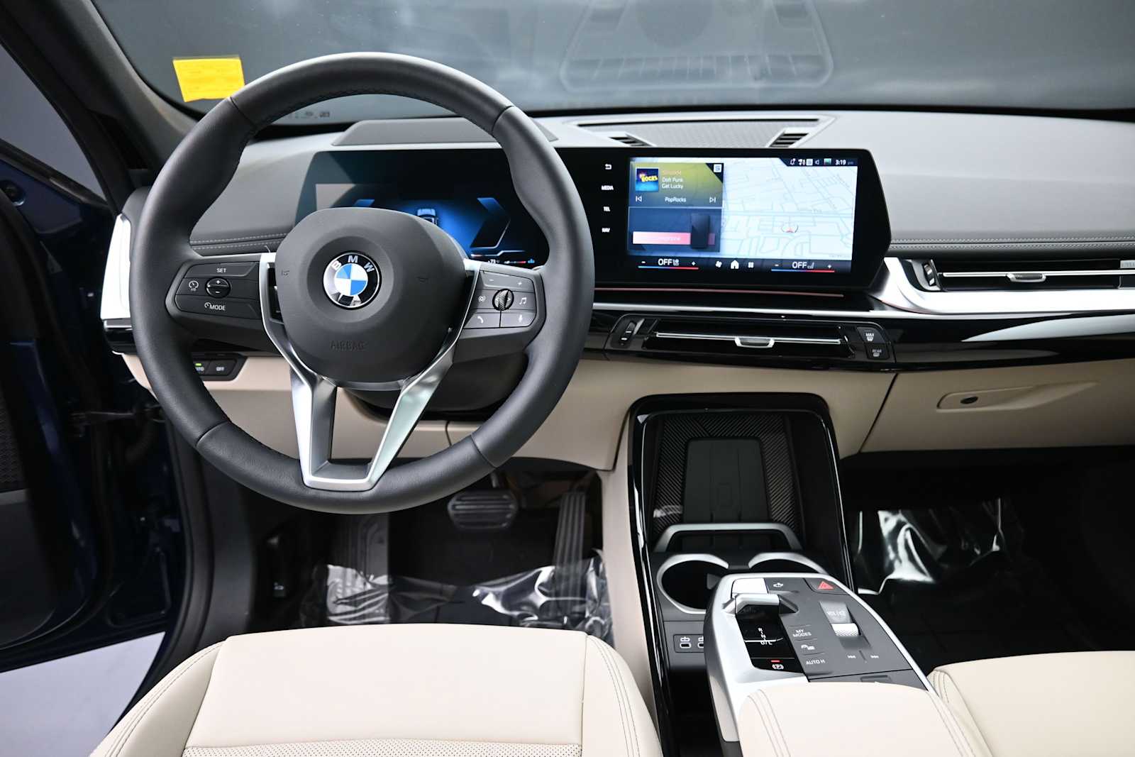 Thumbnail: 2025 BMW X1 - 14