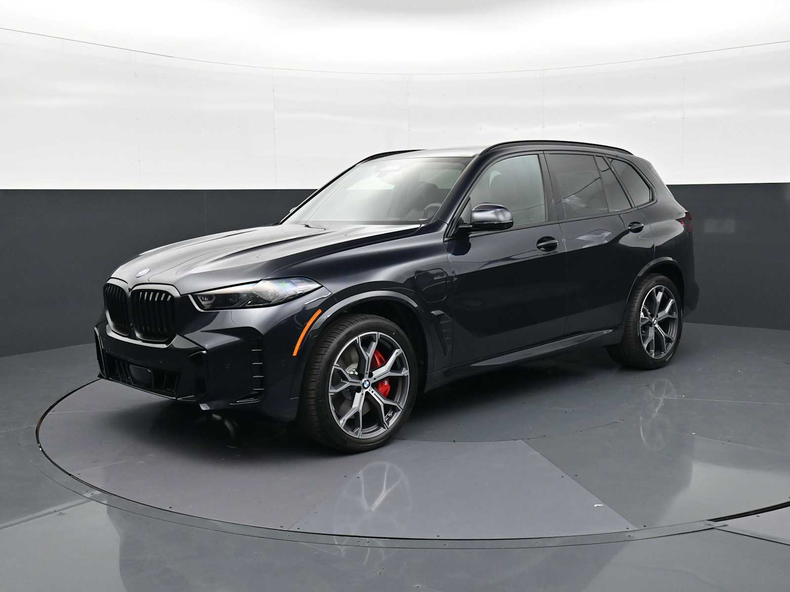 Thumbnail: 2026 BMW X5 - 1