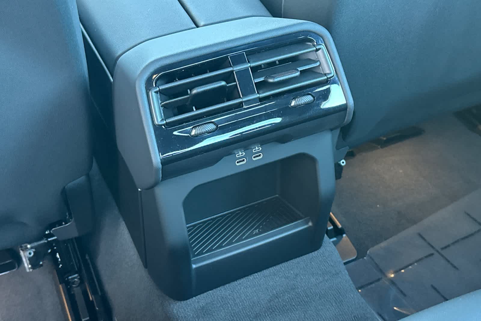 Thumbnail: 2026 BMW i5 - 16