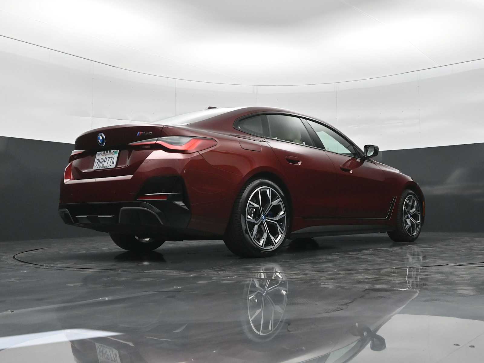 2024 BMW i4 M50 - Photo 37