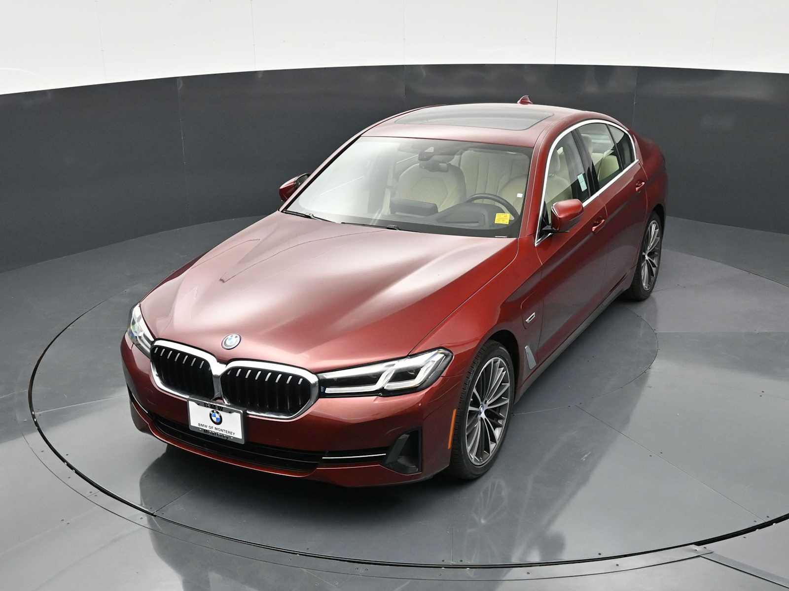 Thumbnail: 2023 BMW 5 Series - 15