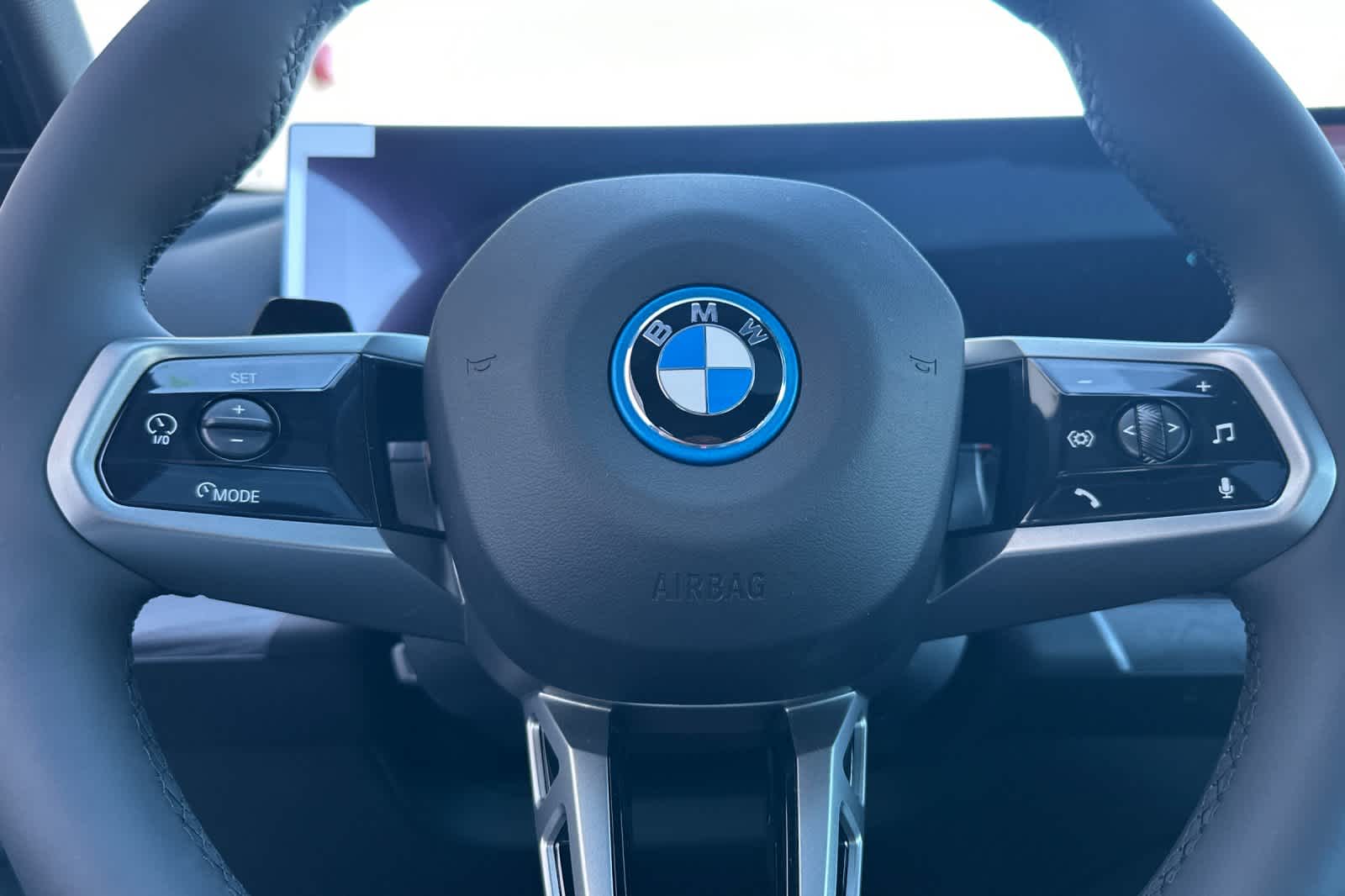 Thumbnail: 2026 BMW i5 - 27