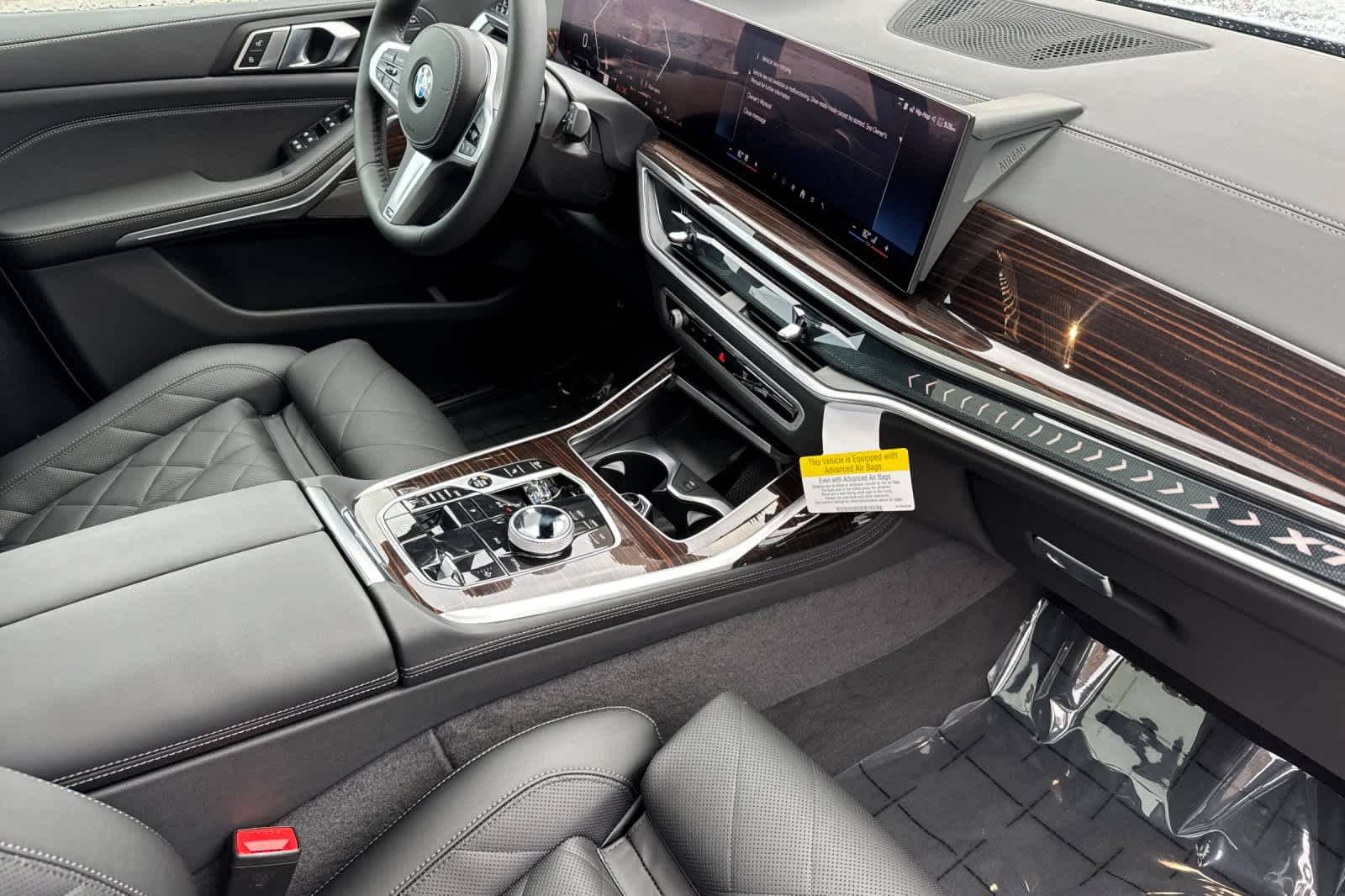 Thumbnail: 2026 BMW X7 - 36