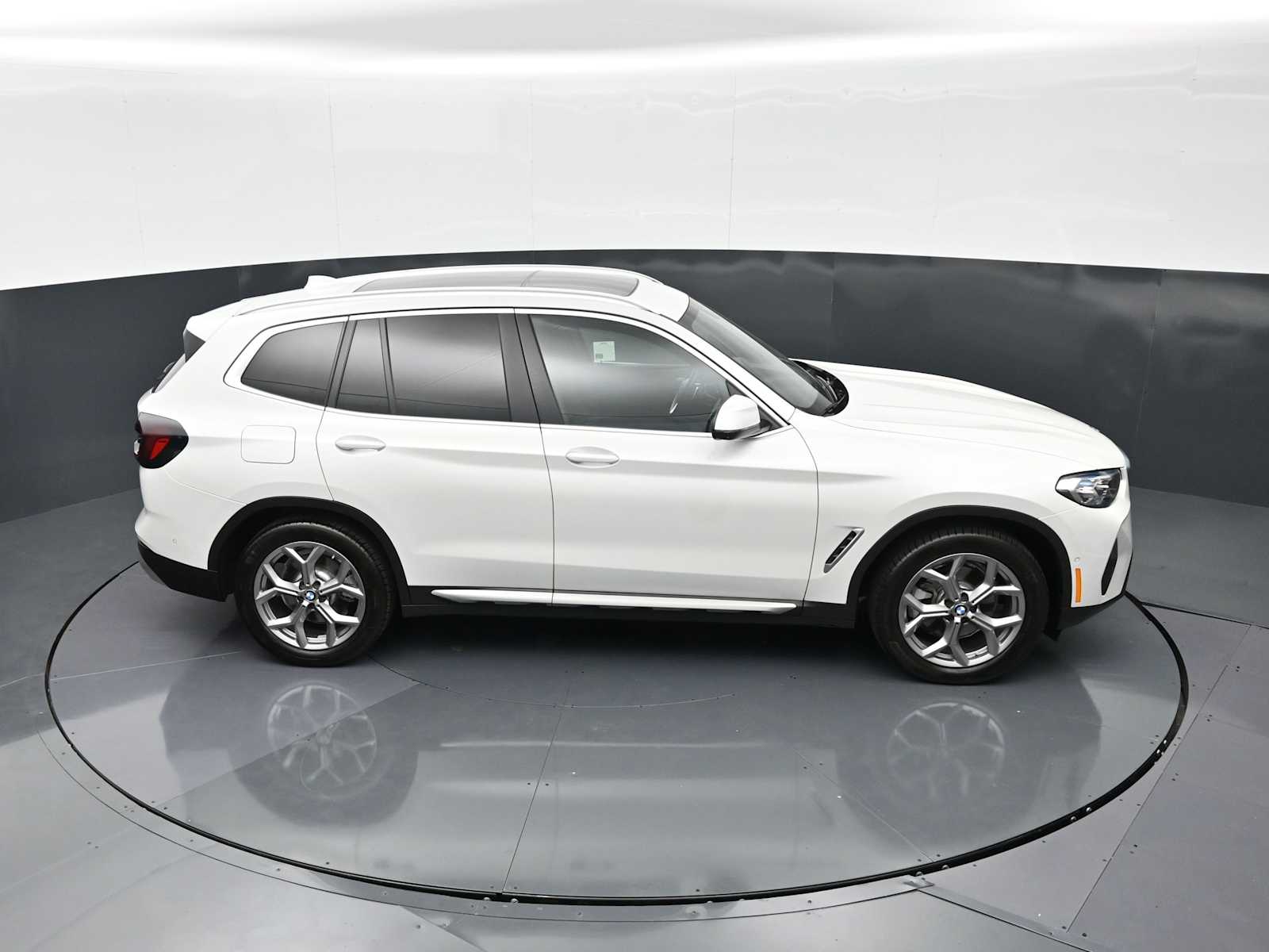Thumbnail: 2024 BMW X3 - 20