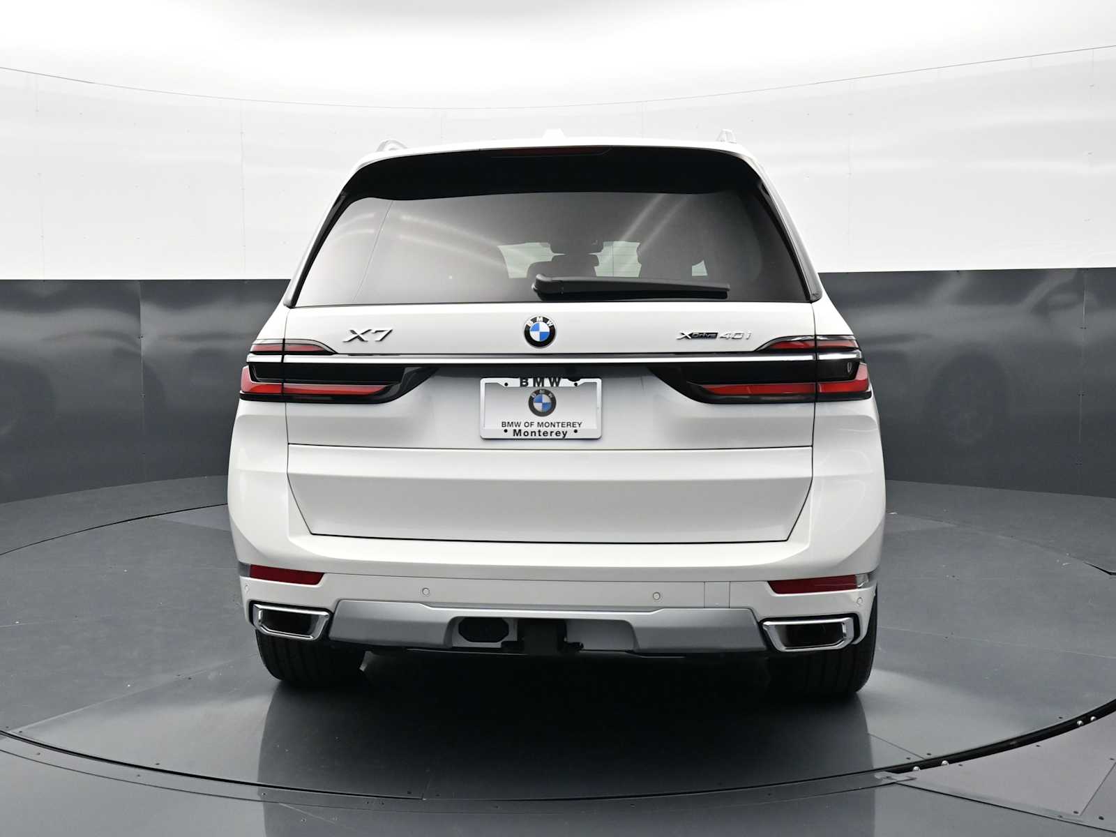 Thumbnail: 2027 BMW X7 - 6