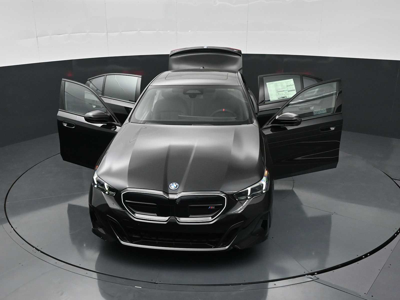 Thumbnail: 2026 BMW i5 - 33