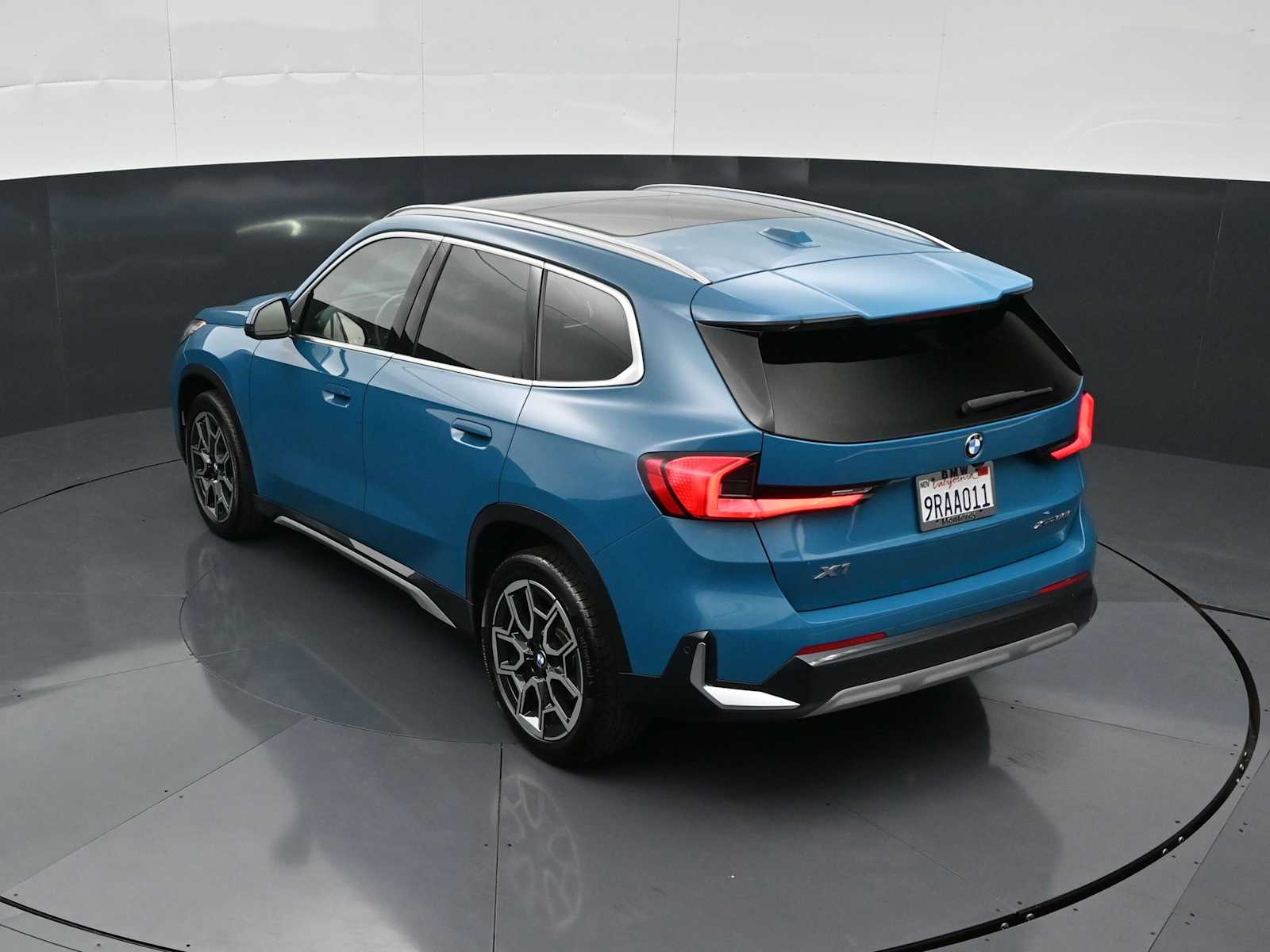 2025 BMW X1 28i - Photo 23