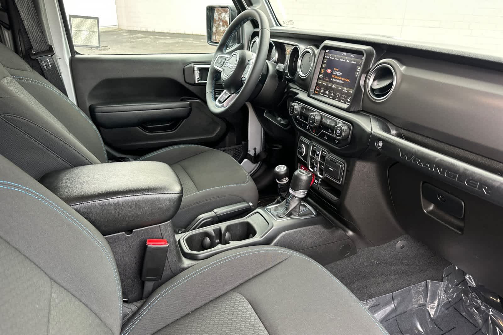 Thumbnail: 2023 Jeep Wrangler - 17