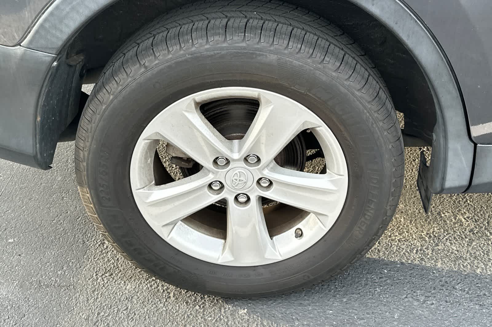 Thumbnail: 2014 Toyota RAV4 - 13