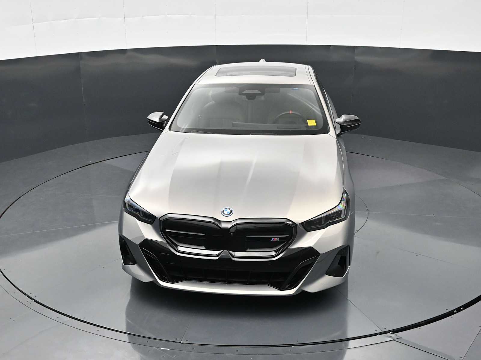 2024 BMW i5 M60 - Photo 18