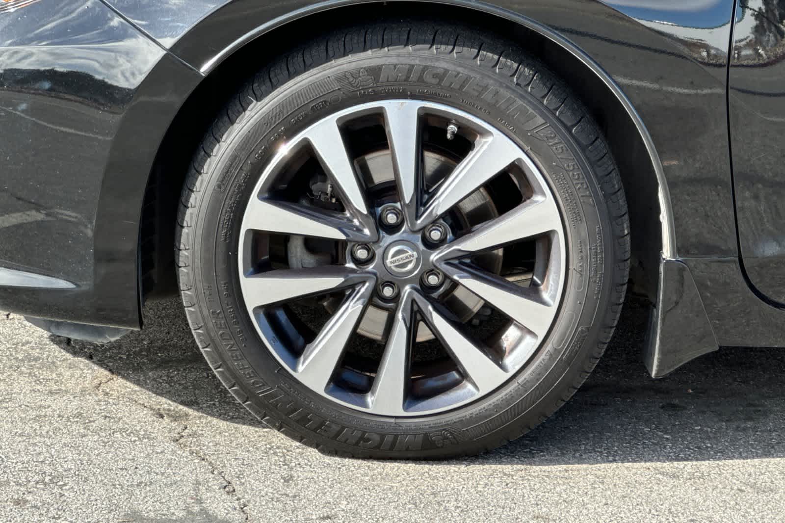 Thumbnail: 2016 Nissan Altima - 28