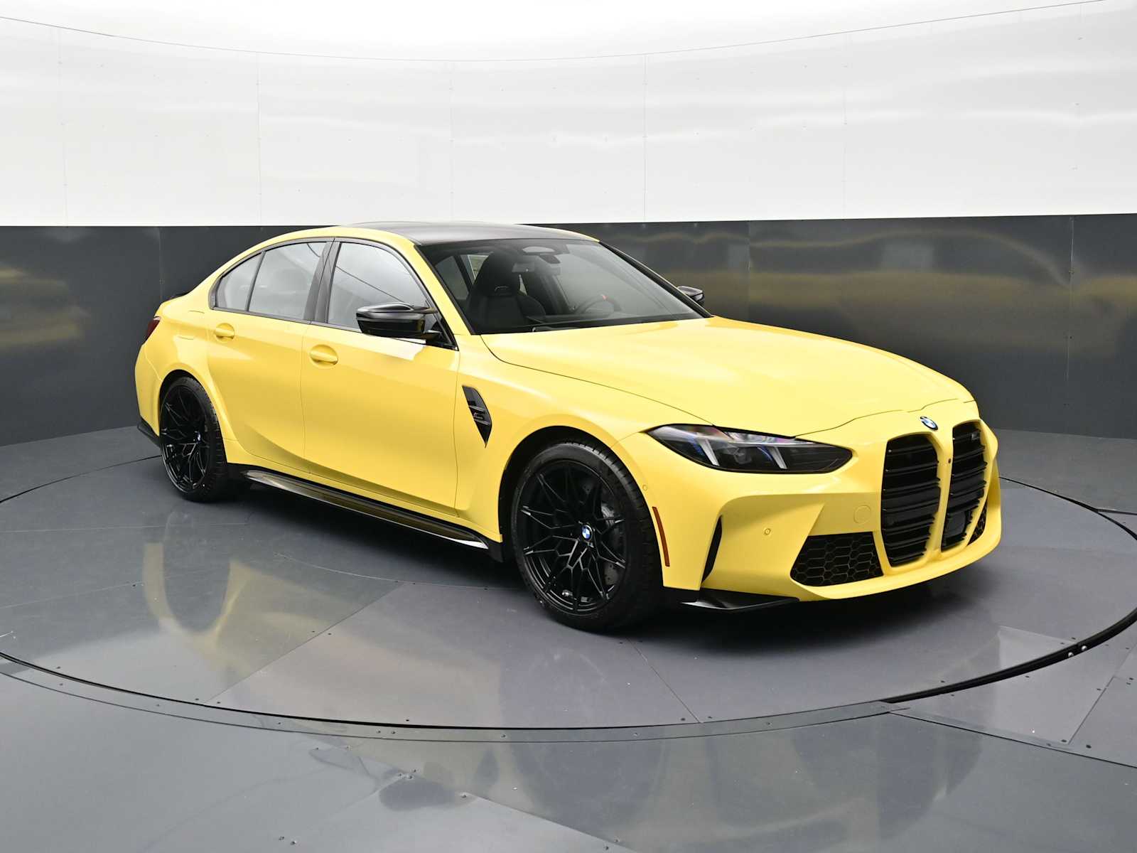 Thumbnail: 2026 BMW M3 - 3