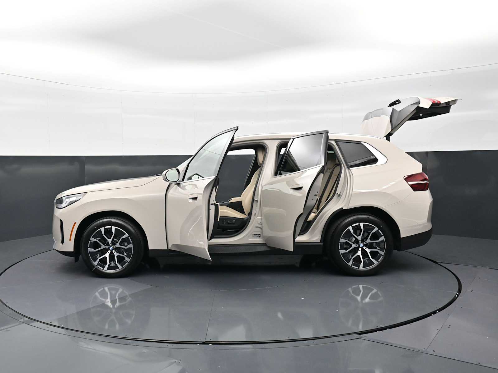Thumbnail: 2026 BMW X3 - 36